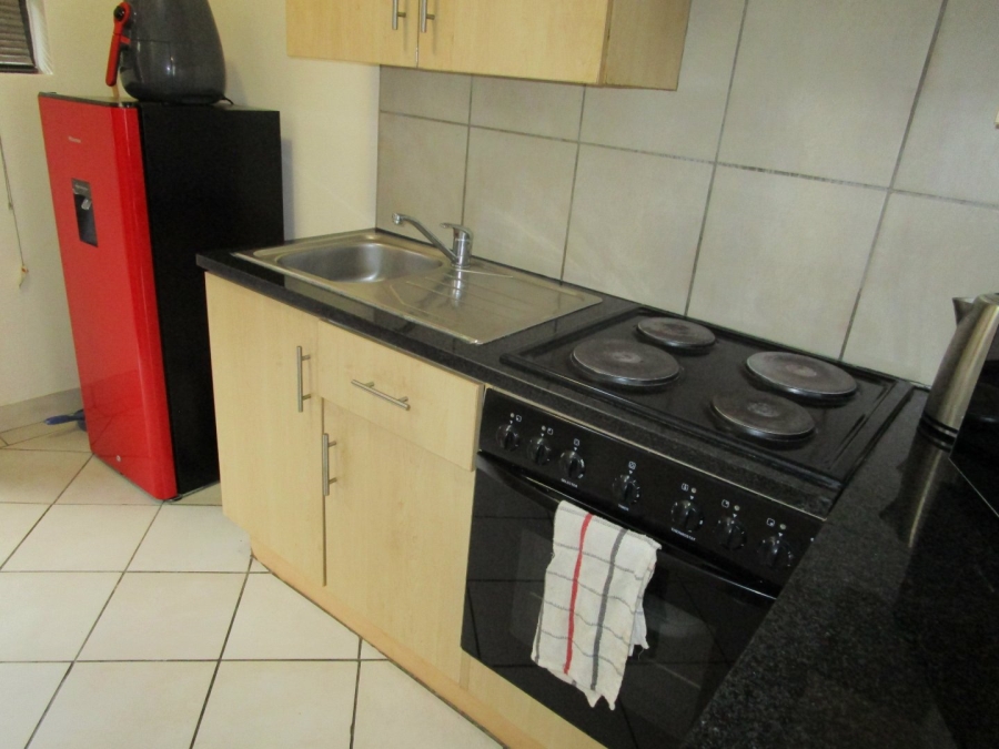 1 Bedroom Property for Sale in Langenhovenpark Free State